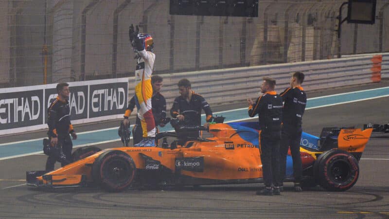 Fernando Alonso McLaren 2018 Abu Dhabi GP