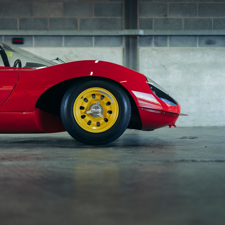 Front wheel of Ferrari Dino 206 S