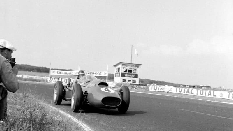 Mike Hawthorn on his way to victory in the 1958 French Grand Prix at Reims