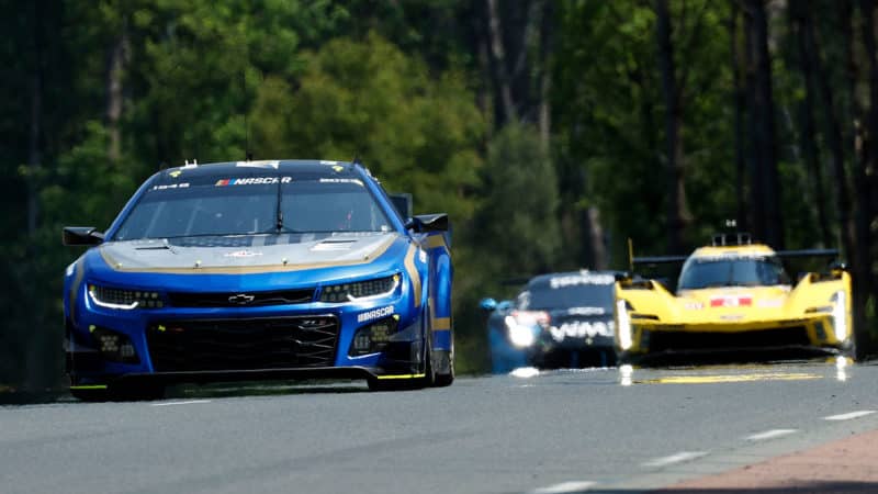 NASCAR Le mans Garage 56 2 photo